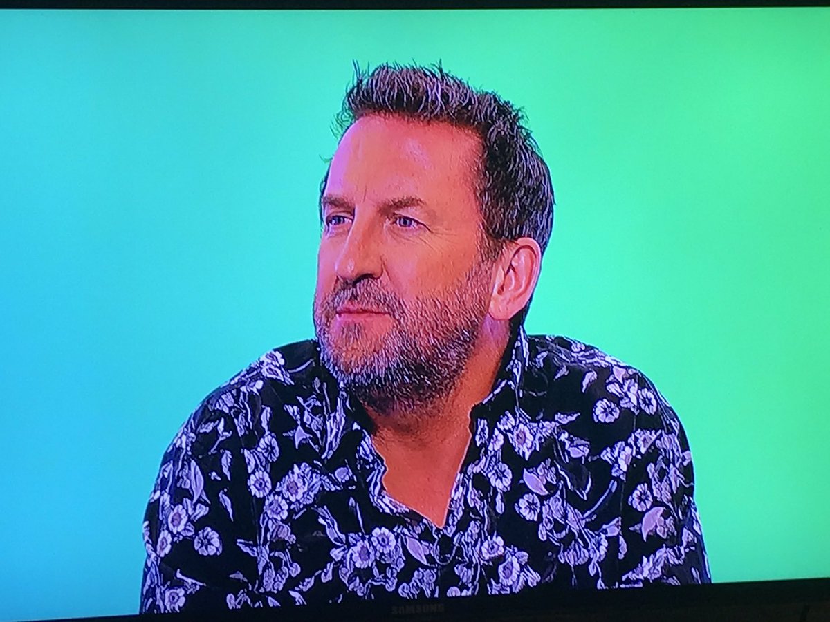 nickyjtaylor's tweet photo. Iβm slightly confused. Last week we were greeted by a clean shaven @LeeMack on the new series of #wouldilietoyou and here were are in week 2 with definitely more than a few weekβs stubble. #ContinuityFail https://t.co/whiSiUDzoW