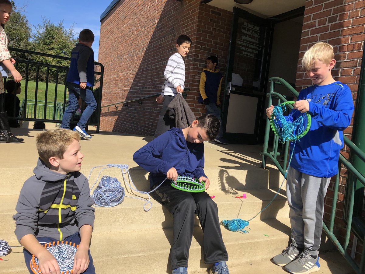 EGE_MrsA's tweet photo. Thanks @EGEMrsMcCloskey! The class was so excited to start their hats they took them out to recess. https://t.co/ktJnLgcH1u