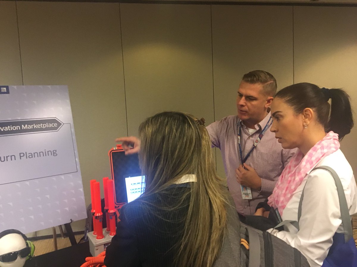 United’s SOC Turn Planning team in action demonstrating new technology during the annual Airport Ops Conference - Wireless Headsets! <a href="/weareunited/">We Are United</a> #beingunited @UA_CharlieG <a href="/dclove20/">Donald Love</a>