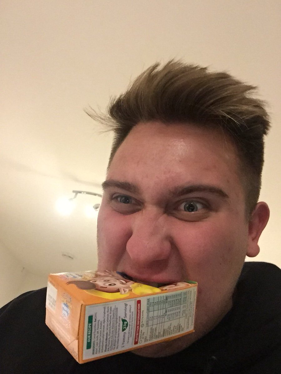 Ryan_the_BSCB's tweet photo. @TheLastLeg #TheLastLeg #IsItOk #angryeating https://t.co/dXUunDnq67