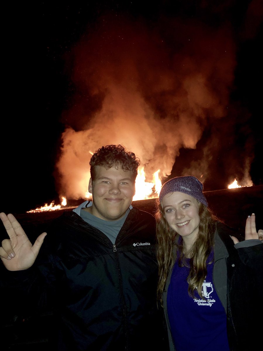 kayla_hanover's tweet photo. first homecoming bonfire was a success💜 #TarletonBonfire #TarletonHomecoming https://t.co/i13duXzMtz