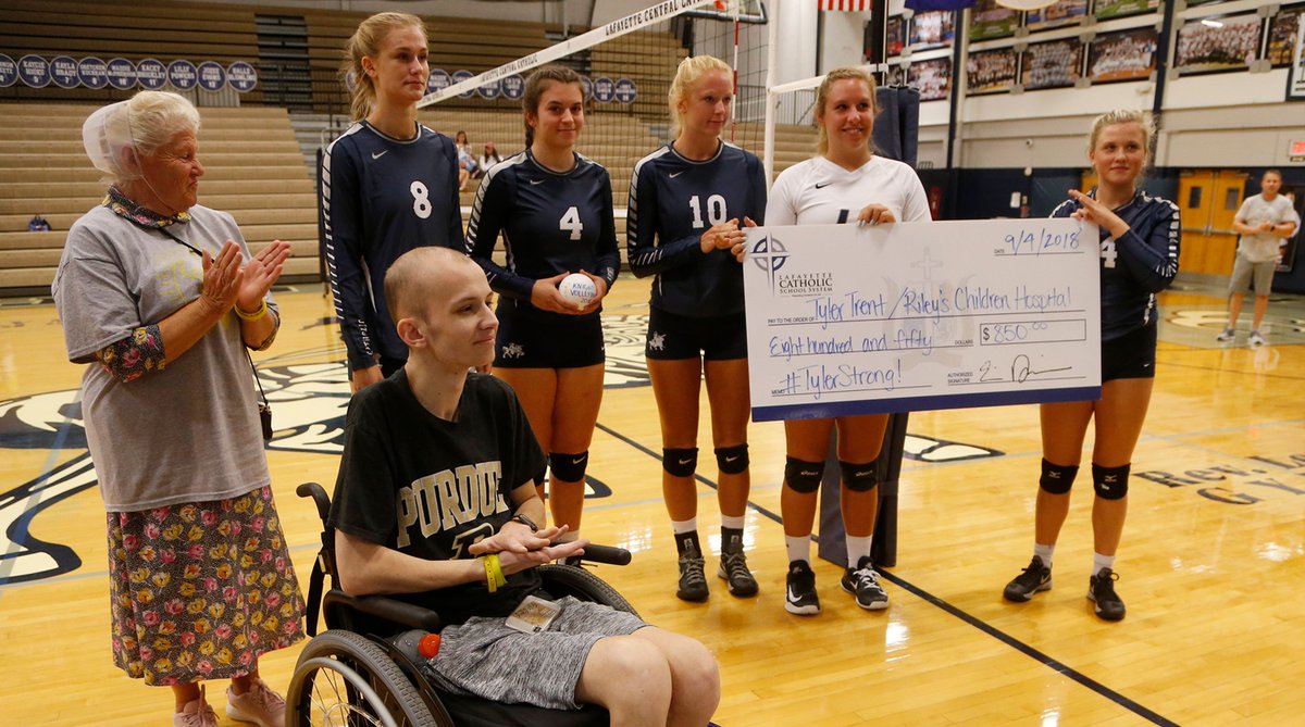 indystar's tweet image. Replacing IU Sucks with Cancer Sucks 'would be really, really cool' to Purdue student Tyler Trent dlvr.it/QnvZx7