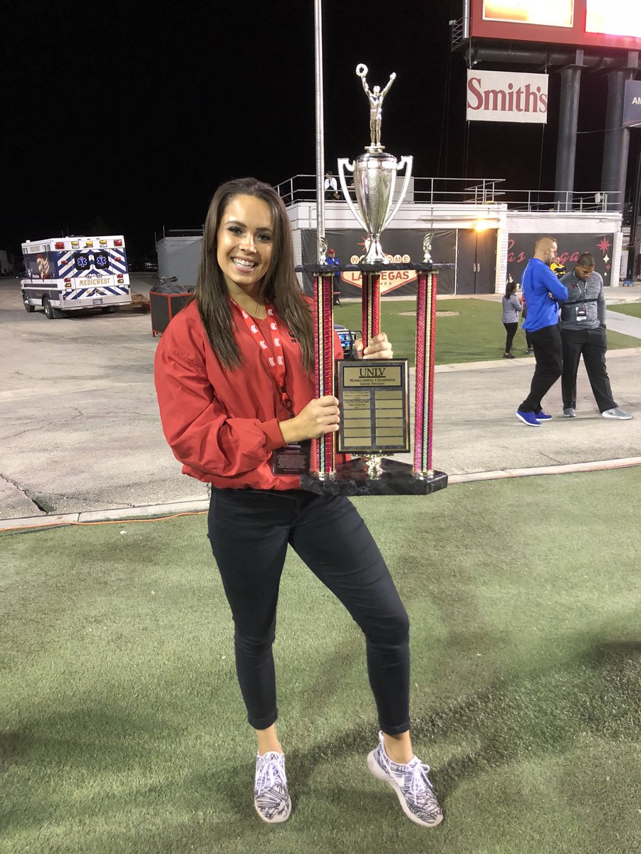 kelseyaolsenn's tweet photo. You already know ADPi got that 3-peat 💁🏽‍♀️💎 thank you boys for making homecoming such an amazing experience! https://t.co/8Ak18cPRmU