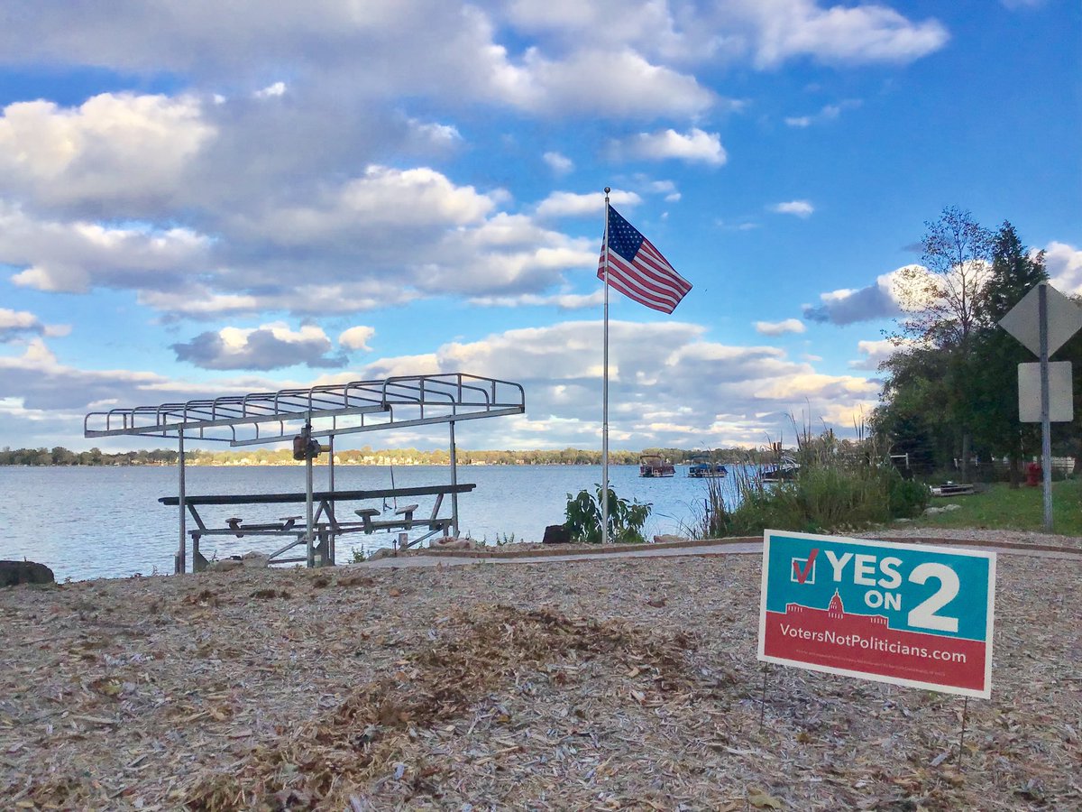 JamesPTP5's tweet photo. Proposal 2 is aimed at ending gerrymandering in Michigan. It is one of the many reasons #VotingMatters this November 6th.   #MI11 #BlueWave https://t.co/EfsE0HWFHA