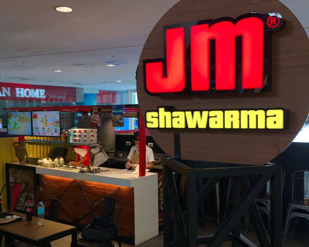 iheartGEM's tweet photo. It’s Shawarma weekend at the 3rd floor of @abreezatweets (fronting KitchenAid) as JM Shawarma finally unwrapped another store in Davao. Head over today to get your shawarma fix.

#KissYourCravings #JMShawarma #BestOfMindanao #Shawarma https://t.co/aWkht545LG