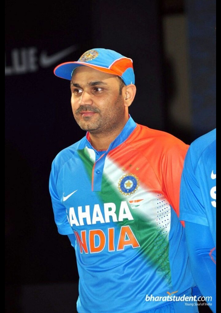 ponsankar1992's tweet photo. #Viru40 #happybirthdayviru @virendersehwag https://t.co/KckNup9aIR