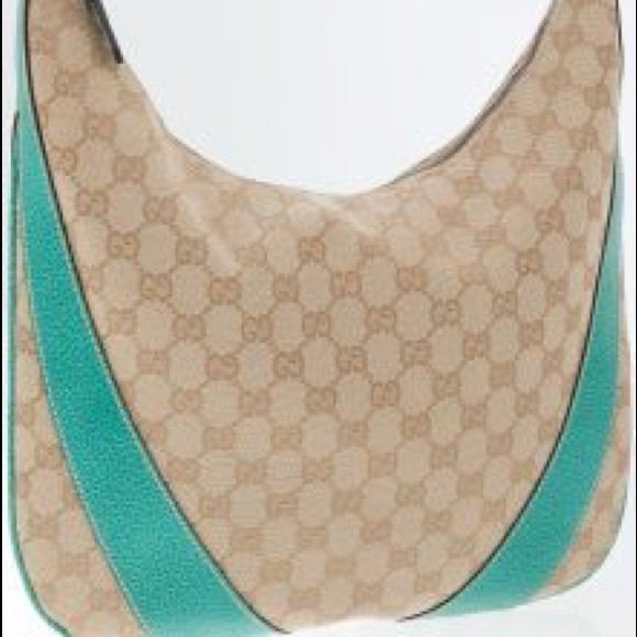 ReginaMina's tweet photo. So good I had to share! Check out all the items I'm loving on @Poshmarkapp #poshmark #fashion #style #shopmycloset #fabletics #gucci #jillstuart: https://t.co/opbUOtHKKc https://t.co/3PcfZDEF6Y
