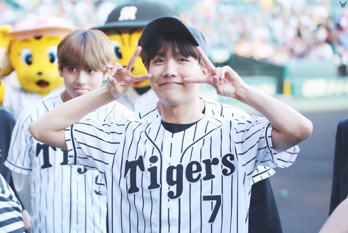 _JH_007_'s tweet image. イルコン前にもう一度
💚ホビよりおるぺん
💚96(95)line
💚東京住み
💚🦄🌙💜
💚11/13参戦します
💚まだまだ🔰
💚フォロリツDMお気軽に🦄✨

20⤵︎⤵︎⤵︎ごめんなさい。
今回は同年代armyさんと繋がりたいです。

 #大人ARMY #armyいいねしてくれた人フォロー  #ARMYと繋がりたい #ヌナARMY