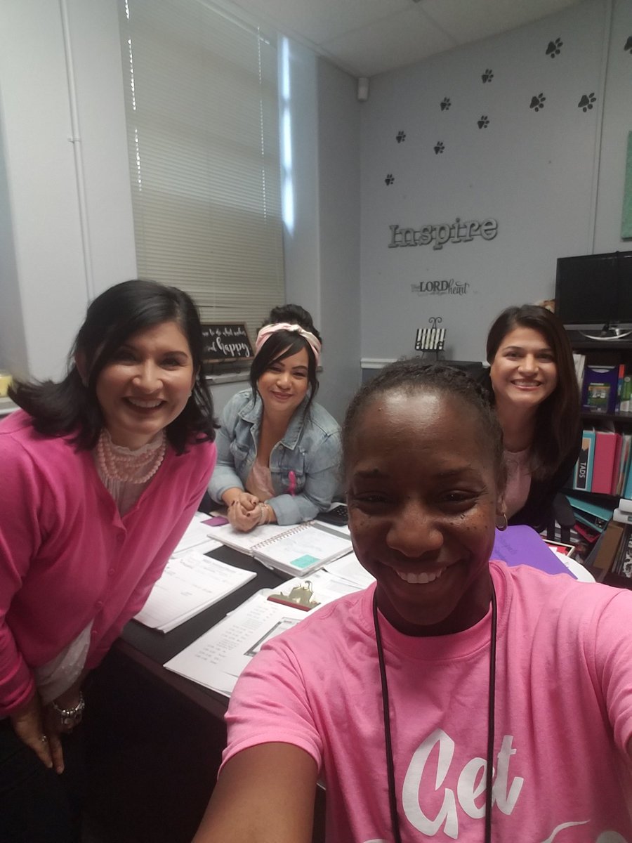 HuntYuan's tweet photo. @JeffersonES2 I had the best celebration today!! I'm only a phone call away or a groupme away if I dont get the boot! Lol! Thank you from me to the best school ever😍 https://t.co/aTUtlsYID5