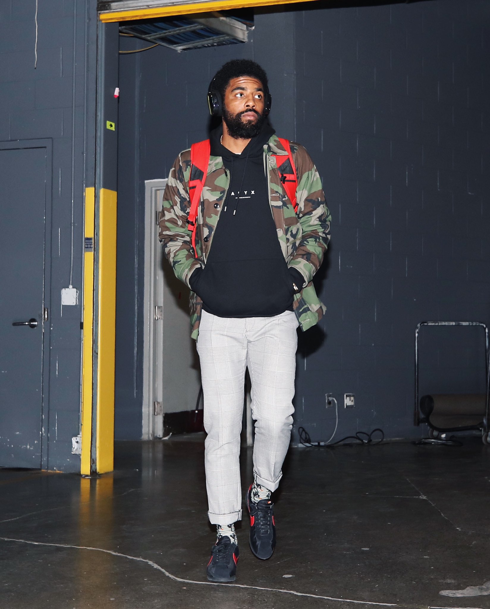 nike cortez kyrie irving