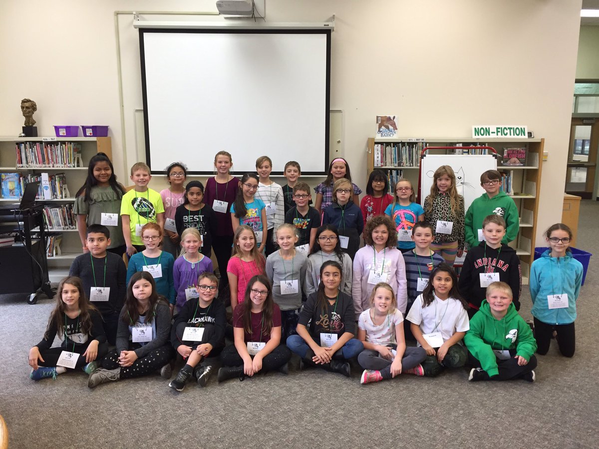 CoventryD47's tweet photo. Our 3rd &amp; 4th grade Wee Deliver crew. Families and friends you can now start writing your letters to our students and these reliable students will be delivering them 📬💌#CovPride @CoventryD47 https://t.co/pmbtHZna6g