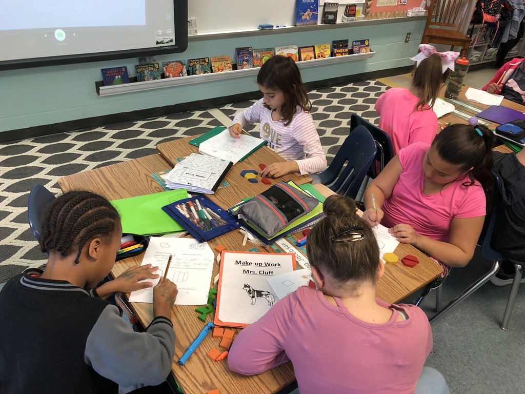 Jennifercluff3's tweet photo. Students collaborating in groups to build the whole. #springrunfun.  #fractions.   #shapes https://t.co/VNSGiQRZNs