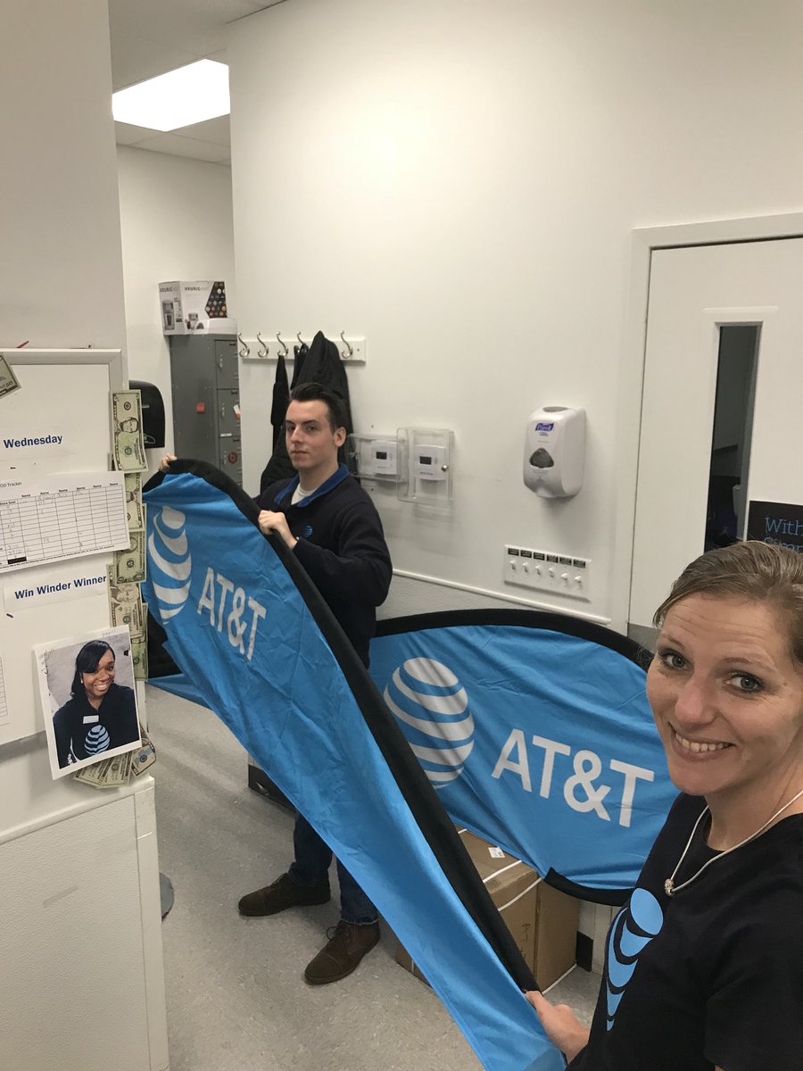 trent_att's tweet photo. Win Winder is excited to get our feather banners in. Flying high, AT&T style. Thanks Brandon & Jonelle for setting them up. #trafficdriver #teamwawhat https://t.co/PdU3Kw8dRD