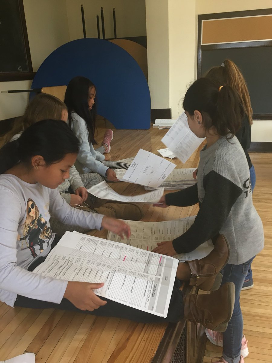 Mrs. Pfaff tweet media