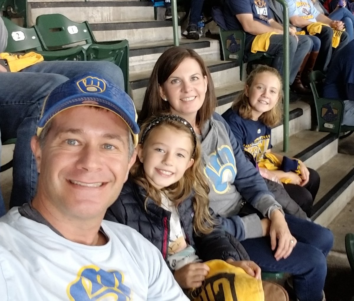 ReeseCohn's tweet photo. #ThisIsOurCrew @Brewers #LetsGoooooooooo https://t.co/MxwZ3YY5Gt