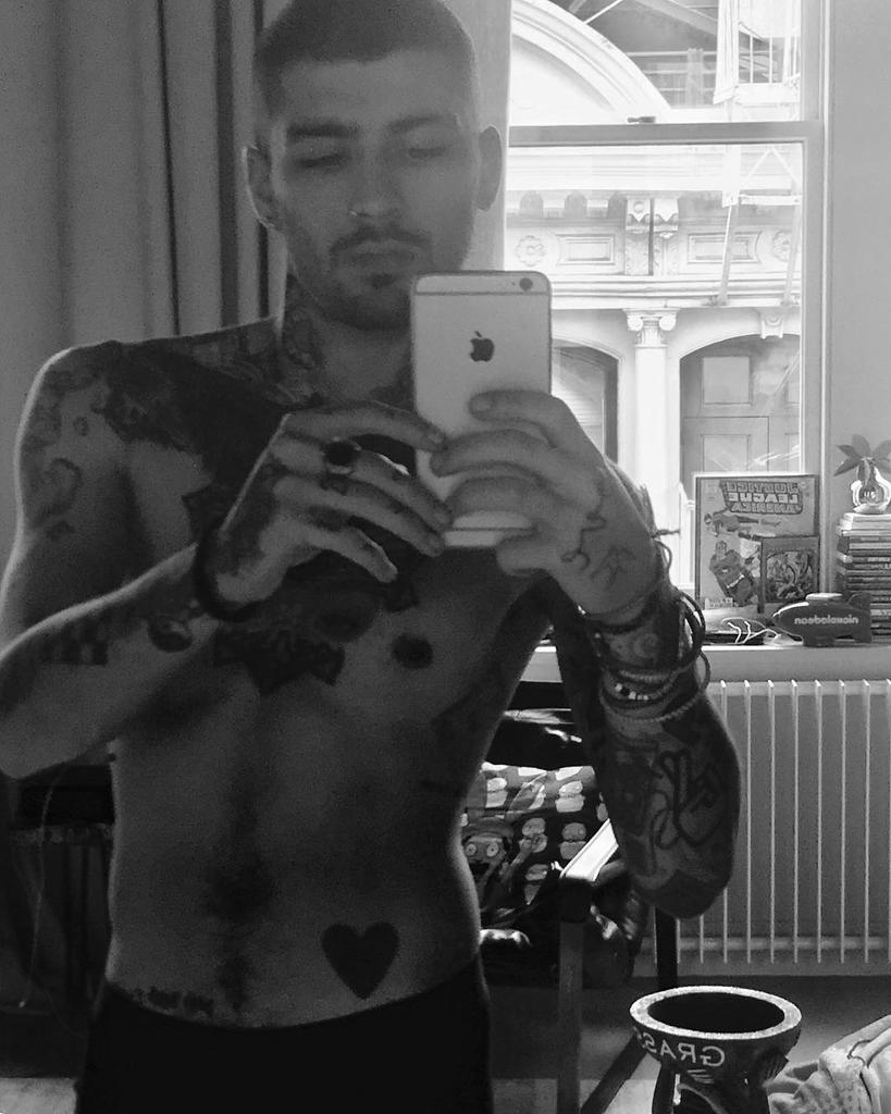 louiswtstar's tweet photo. pensei tudo oq eu poderia pensar vendo essa foto https://t.co/1fkaj7Mayp