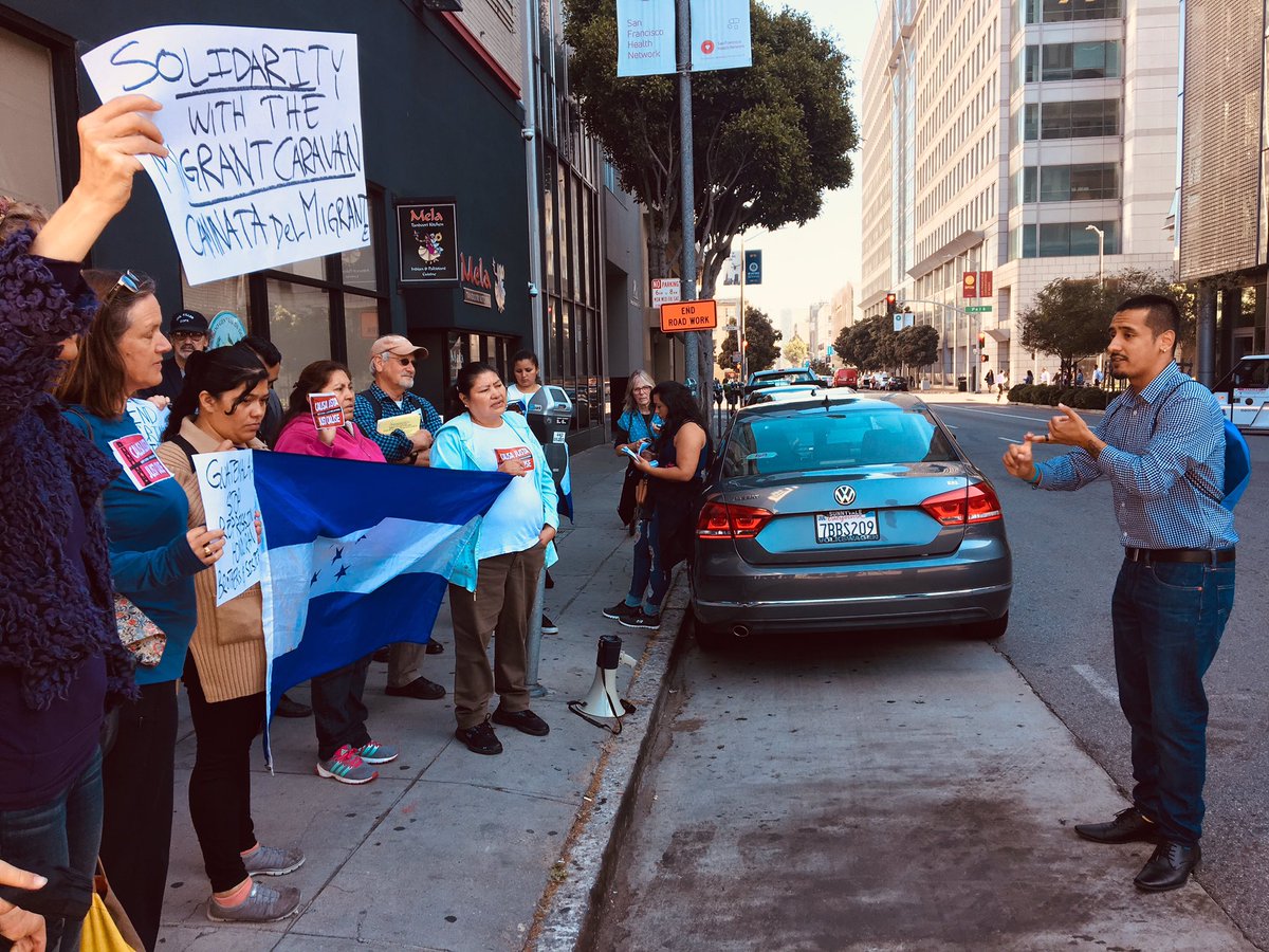 PuebloSF's tweet photo. Manifestando solidaridad con la #CaminataDelMigrante afuera del consulado de Guatemala en San Francisco! Showing solidarity for the #MigrantCaravan outside the Guatemalan consulate in SF!
#AltoALaRepresión!
#NoMoreRepression
#WelcomeRefugees https://t.co/gKZ5DmGIy7