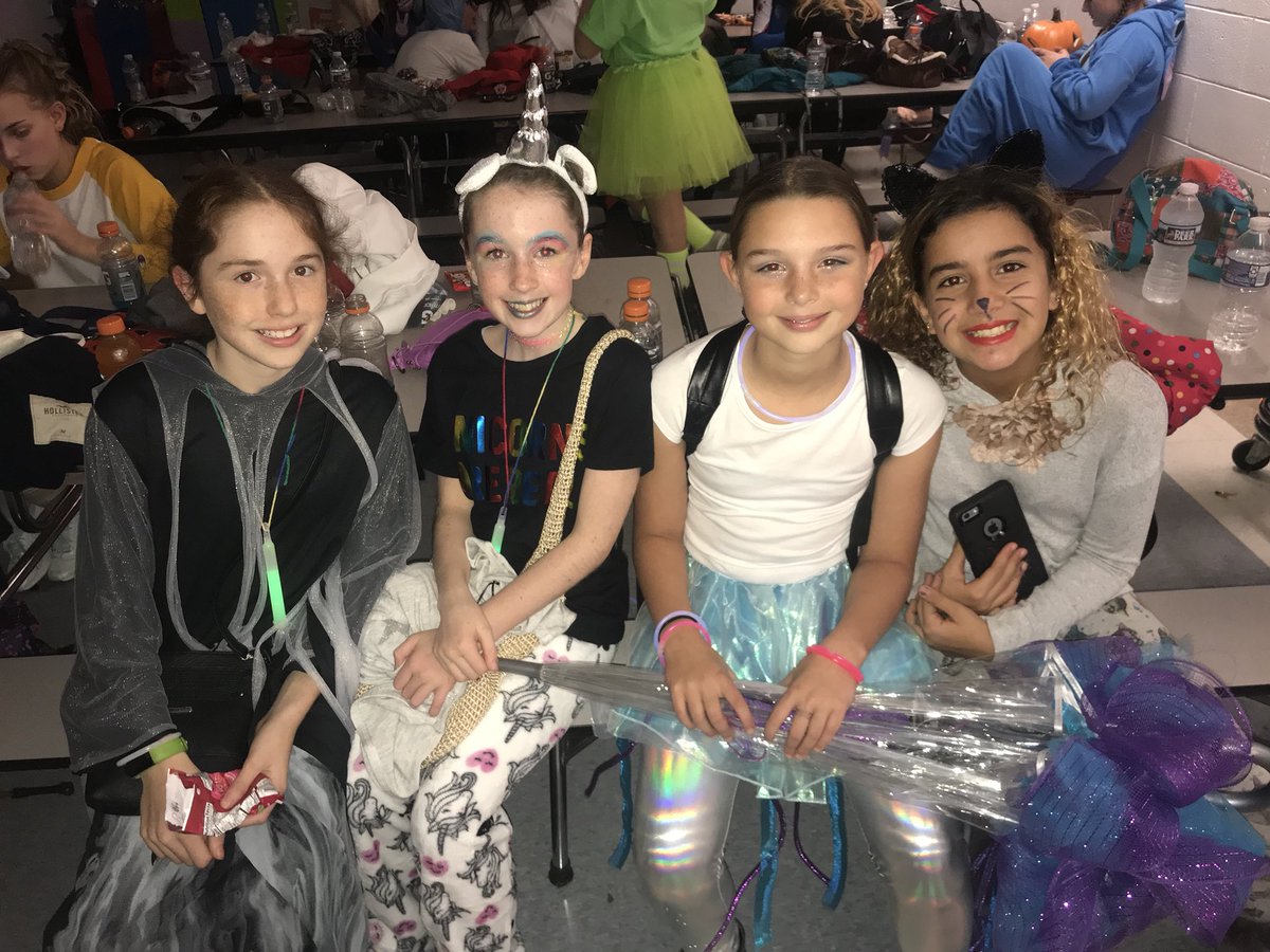 MaplePointSC's tweet photo. Happy Halloween!! Having a lot of fun at the annual Halloween Dance! https://t.co/1D0JSyEc32