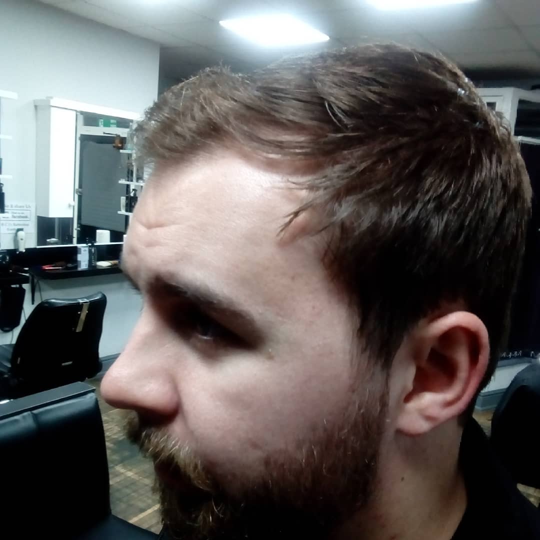 Nickfaganbarber's tweet photo. Holiday cut for Pete... Nice scissor trim, messy on top 👌✌🤘👍
#haircut #hairstyle #hairstyles #hair #hairdo #barberuk #barbershop #barber #barberlife #barbering #shortbackandsides #trim #scissortrim https://t.co/jeXpG2s2zE