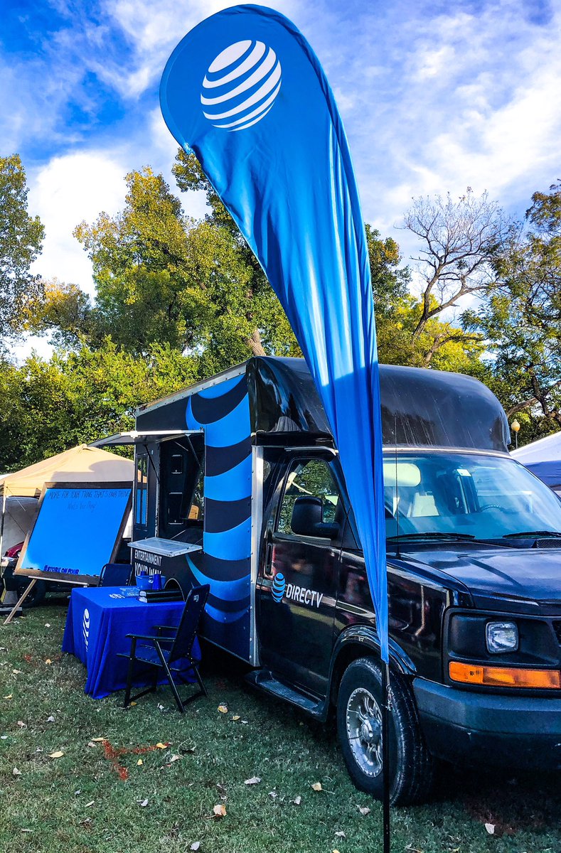 CassieHaerle's tweet image. Set up &amp;amp; ready for the Haysville Fall Festival! Come see us and help fill our What’s Your Thing board! #MoKanDo
#paintingthecentralblue 
#MidStatesProud
#PowerCentral
#StoreOnFour