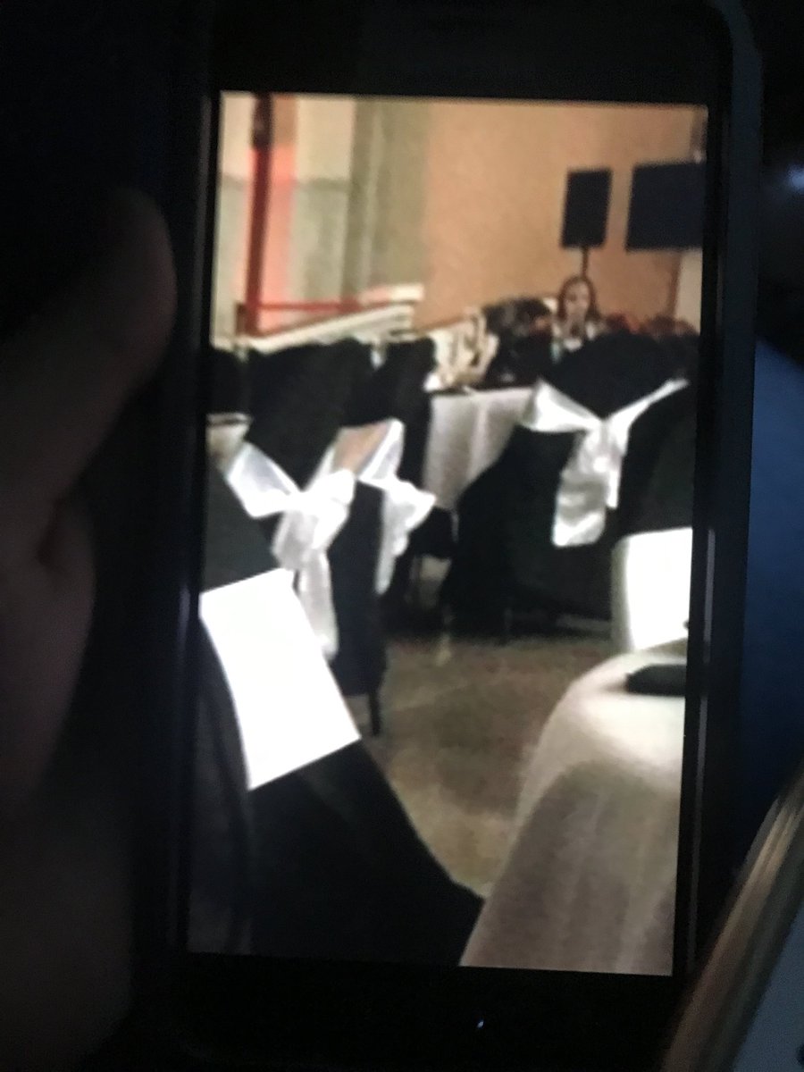 checklesseq's tweet image. zoom in. do you see what i see? 👻