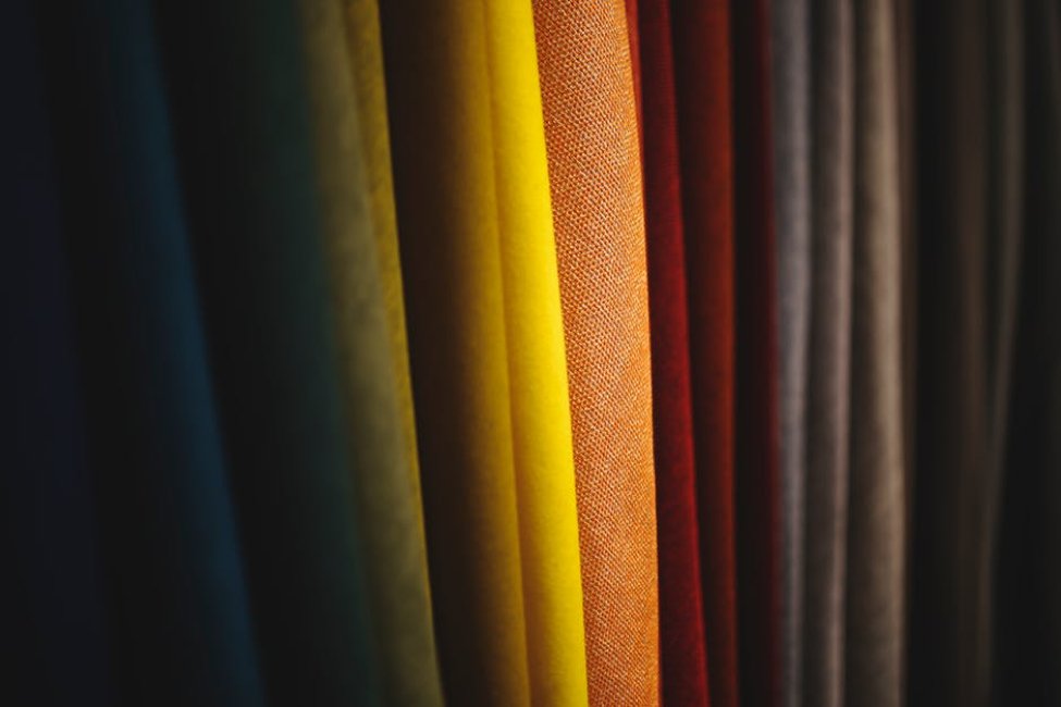 fabriconnection's tweet photo. Why is ordering #fabric online a smarter choice? Consider these factors if you are still having second thoughts of fabric shopping online: https://t.co/PMy3JOq7wM #myfabricconnection #homedecor #fabricshopping https://t.co/F00IWSChpf