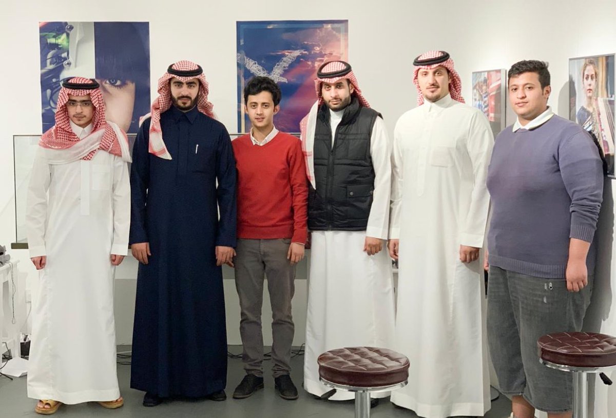 SalmanAlm9's tweet photo. تشرفت بمعيّة اخي الأكبر سعود بن محمد المتحمي بزيارة لمعرض اخي الغالي طارق ال زاهر والإطلاع على احد برامجه الممتعة #زفيف360 بقرية المفتاحة 
*
*
كل الشكر للأخ طارق وكافة طاقمه الفني ❤️
@zafeeef https://t.co/CsAwVCtkmJ