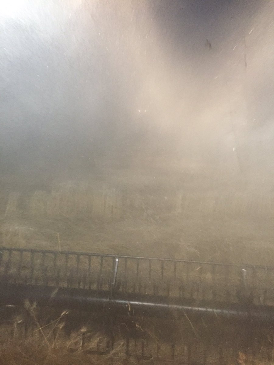 kfinst's tweet photo. The view from my office. #dust18 #inversion #cmonwind https://t.co/Y2oVKejBxK