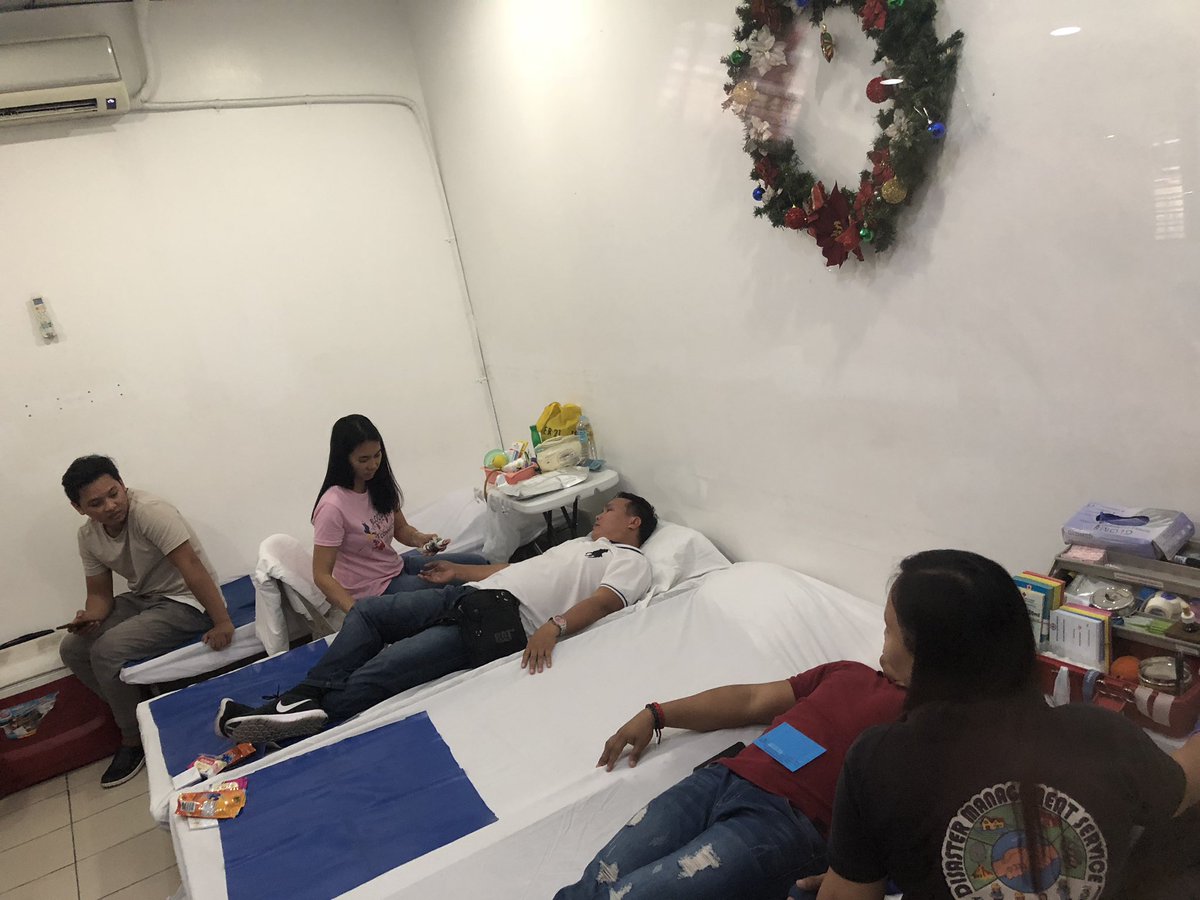 waffletime_ph's tweet photo. #WaffleTime cares ❤️ 

Join us as we conduct a Nationwide Blood donation activity together with #RedCross in all of our area offices nationwide! 

#20YearsOfBakingFreshness 
#AngPambansangWaffleNgPilipinas https://t.co/tyWDYI5Gmv