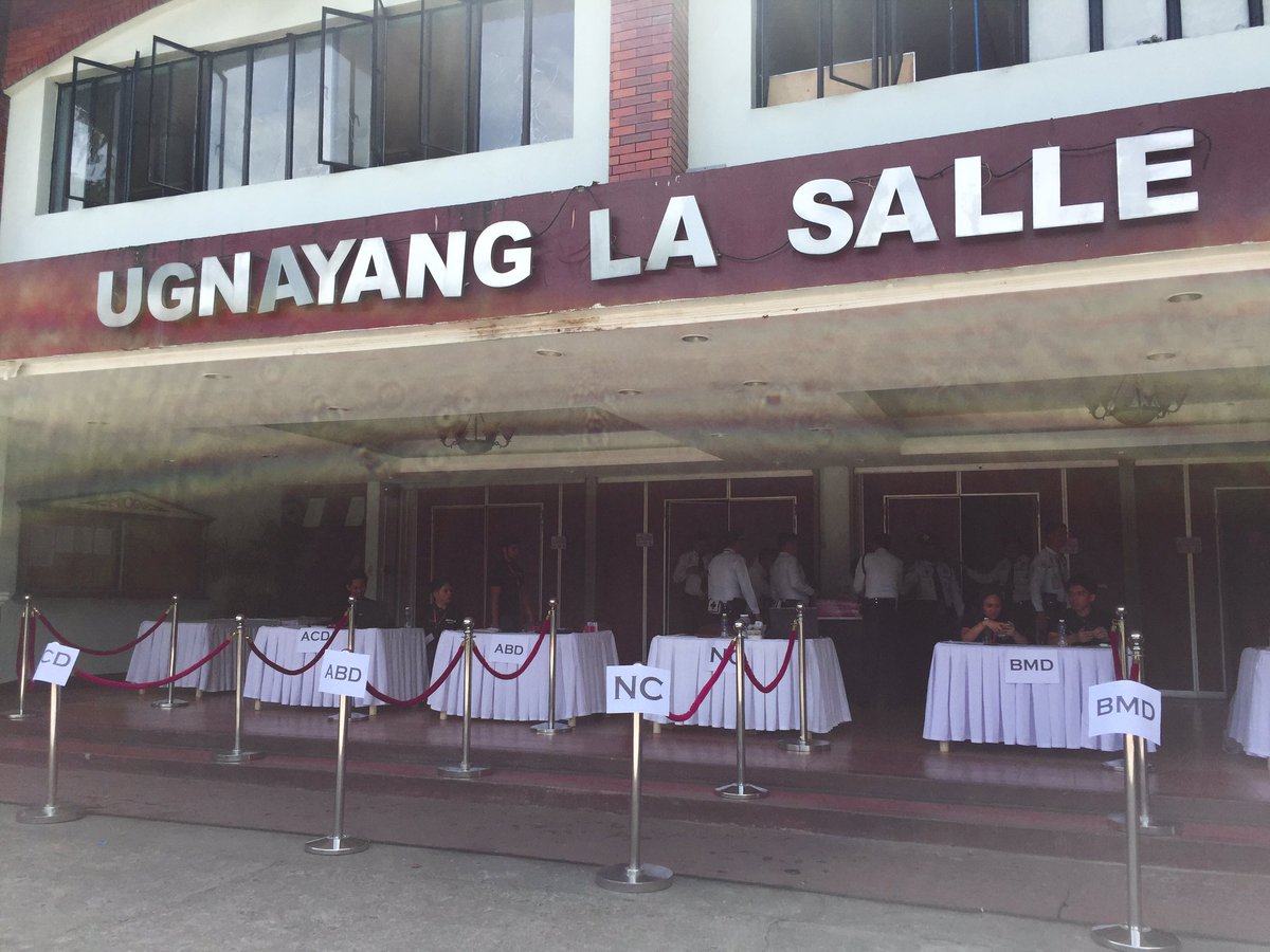 DLSUDCBAASG's tweet photo. LOOK: Preparations are in order for CBAA’s General Assembly entitled “Flicker”
#IAmOnFlicker2018
#IAmOnFlick
#CBAATranscend https://t.co/4oSBO0s6OR