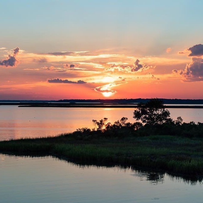 wootiewoot3's tweet photo. This is the place I was born. #singingriver https://t.co/VefVV6rYDr