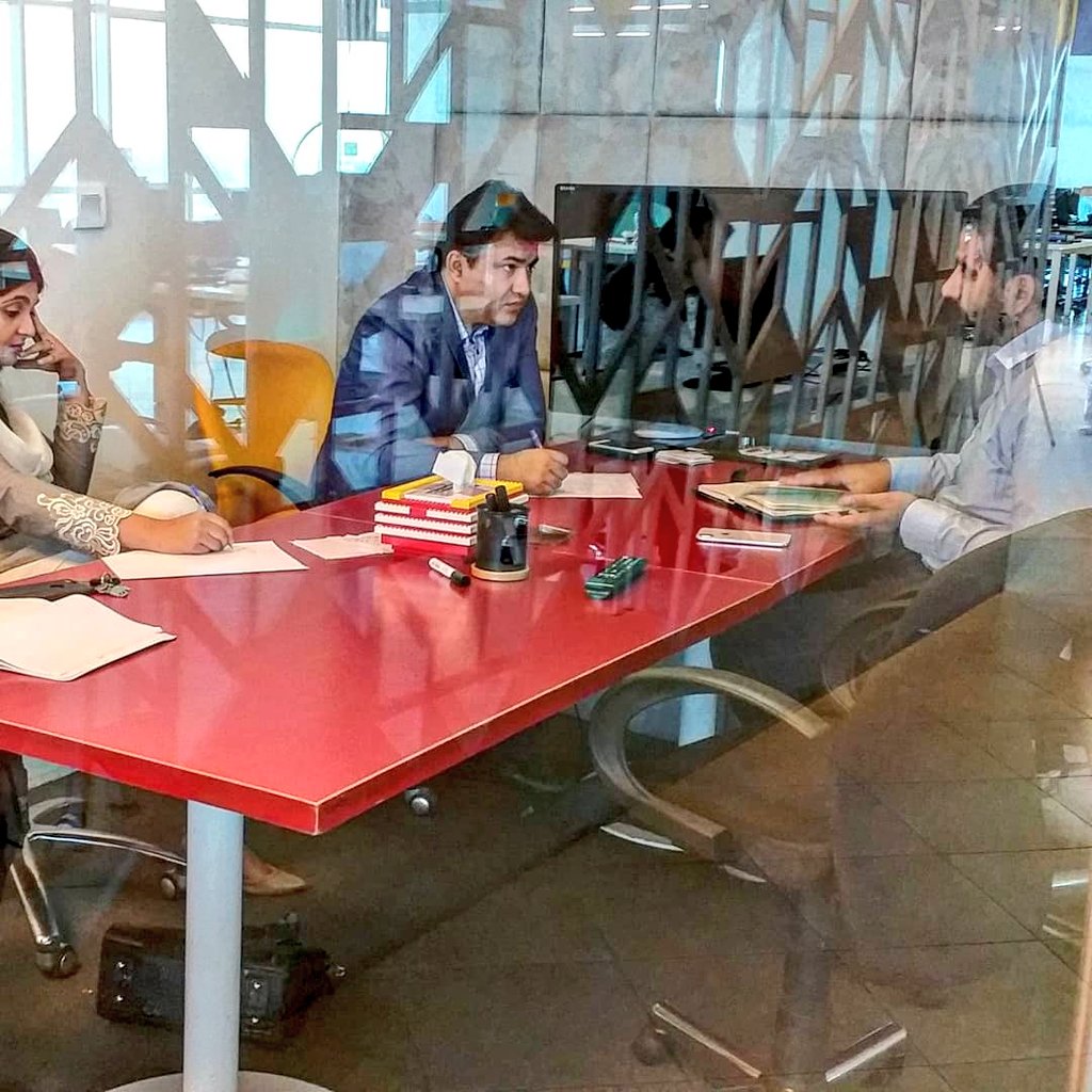 Invest2Innovate's tweet photo. Mockboard Meetings: Our mentors will be having Q&A sessions with our start-ups, will give their expert feedback and advisory.
#i2i2018 #Accelarate2018 #Entrepreneurship #WomenEntrepreneur #weekend2 #mockboards #businesspitch #class2018π https://t.co/jmCuhDbnJN