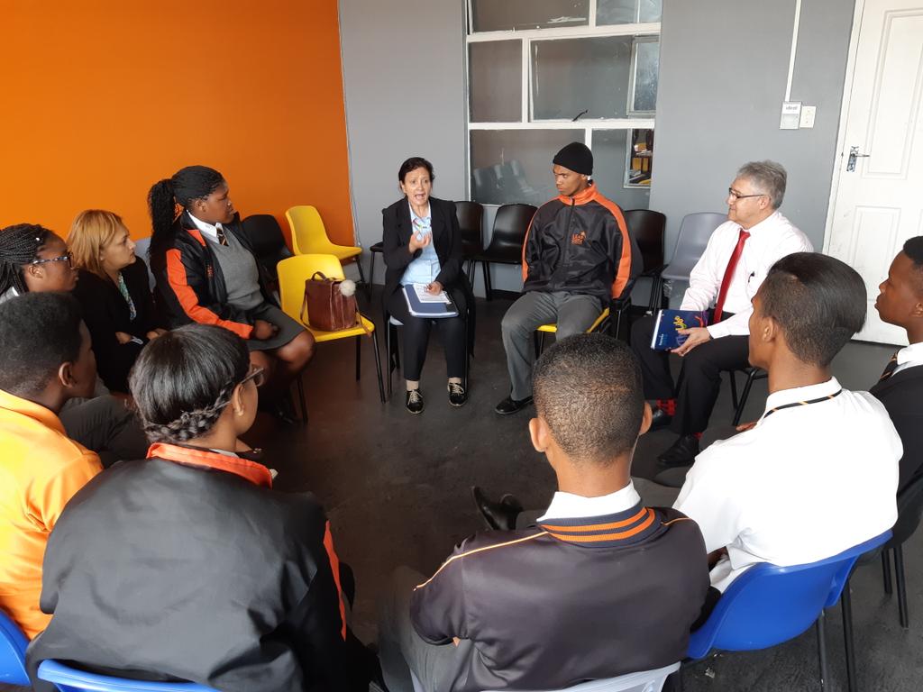 ITeladia1's tweet photo. #LifeOrientation #Impacting Positively on learners lives #LEAPschool #GreatInnovation @JJ_Stellies @KarenR_Dudley18 @WCED_HOD @WCEDnews @DrDarrenGreen @DoveWarda @DebbieSchafer https://t.co/hhAXlwVFlM