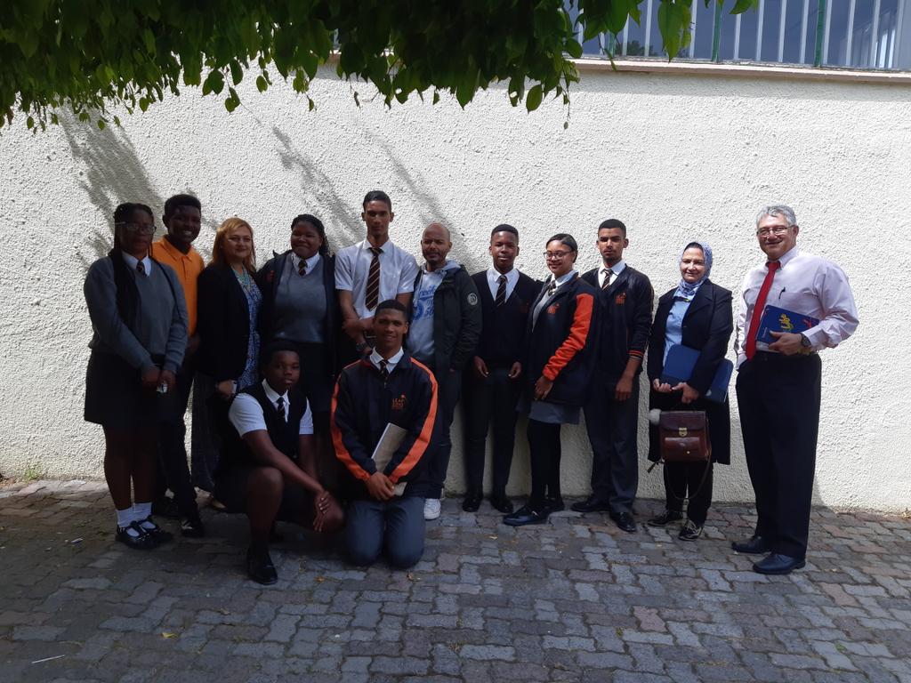 ITeladia1's tweet photo. #LifeOrientation #Impacting Positively on learners lives #LEAPschool #GreatInnovation @JJ_Stellies @KarenR_Dudley18 @WCED_HOD @WCEDnews @DrDarrenGreen @DoveWarda @DebbieSchafer https://t.co/hhAXlwVFlM