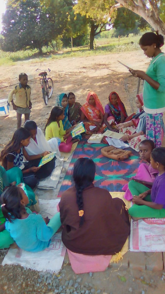 RGMVP's tweet photo. Creating a movement  through out program villages  through a number of group actions #MaternalHealthCampaign @RGMVP #VaranasiRegion #India #CommunityBased #HealthBegaviourChange #ReduceMMR https://t.co/y5TXrYHsH0
