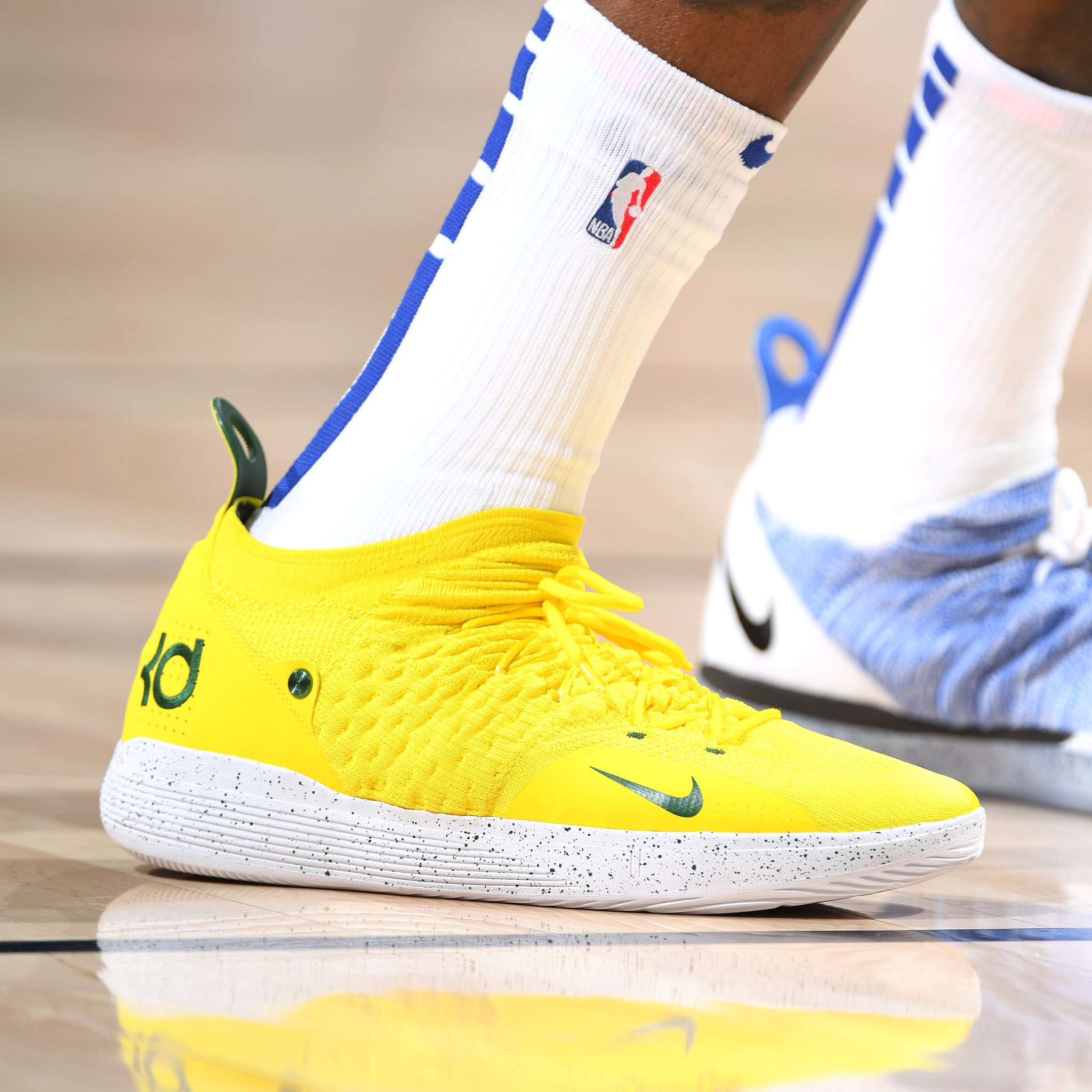 Kd 11 hotsell storm yellow