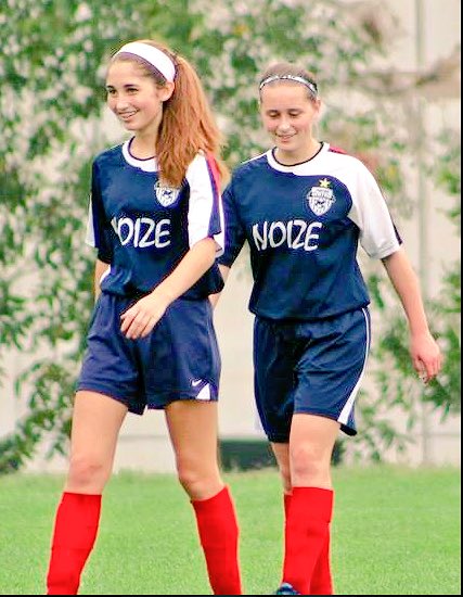DrSpringer12301's tweet photo. Tom. I celebrate 4 years of coaching w/ @ParksKMBZ by my side as our daughters-bio. &amp; otherwise-take to the pitch for their final game in the U19/20 division. It's been an amazing ride &amp; I am a better man because of Scott &amp; these girls! ⭐️⭐️⭐️ #NOIZEPROUD #youllneverwalkalone ⚽️ https://t.co/9aQv4yE6ji