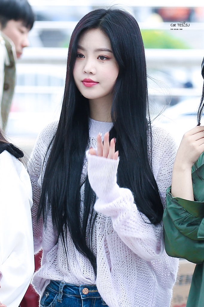 i_dle_pics's tweet photo. #아이들 #서수진 #수진 #SOOJIN https://t.co/zrPYqZFr54