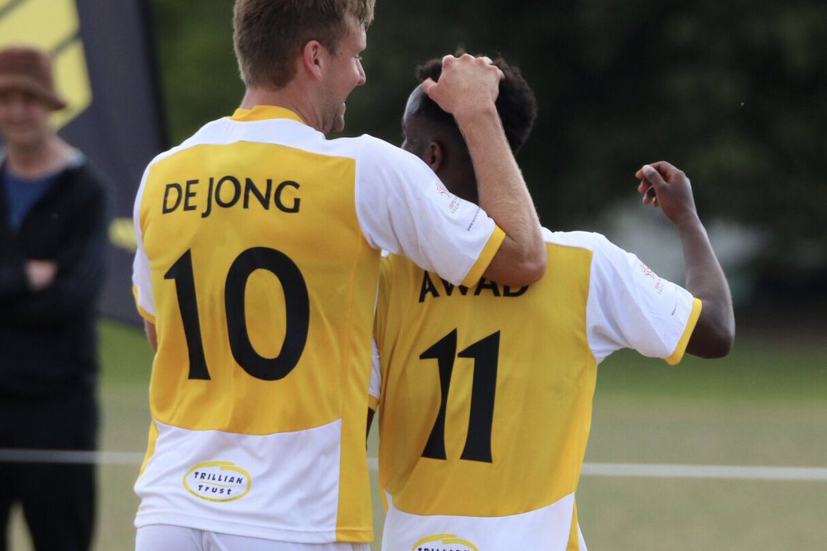 ESAFC's tweet photo. 🇳🇿 📸 | GOOOOOAAAAALLLLL!!!! A bullet of a header from Mohamed Awad to make it #Lilywhites 3️⃣ v @HawkesBayUnited 0️⃣ #ESvHB #WhereAllWhitesAreMade @NZ_Football #ISPSHandaPrem #Development #Pathways https://t.co/NdH3vbPks7