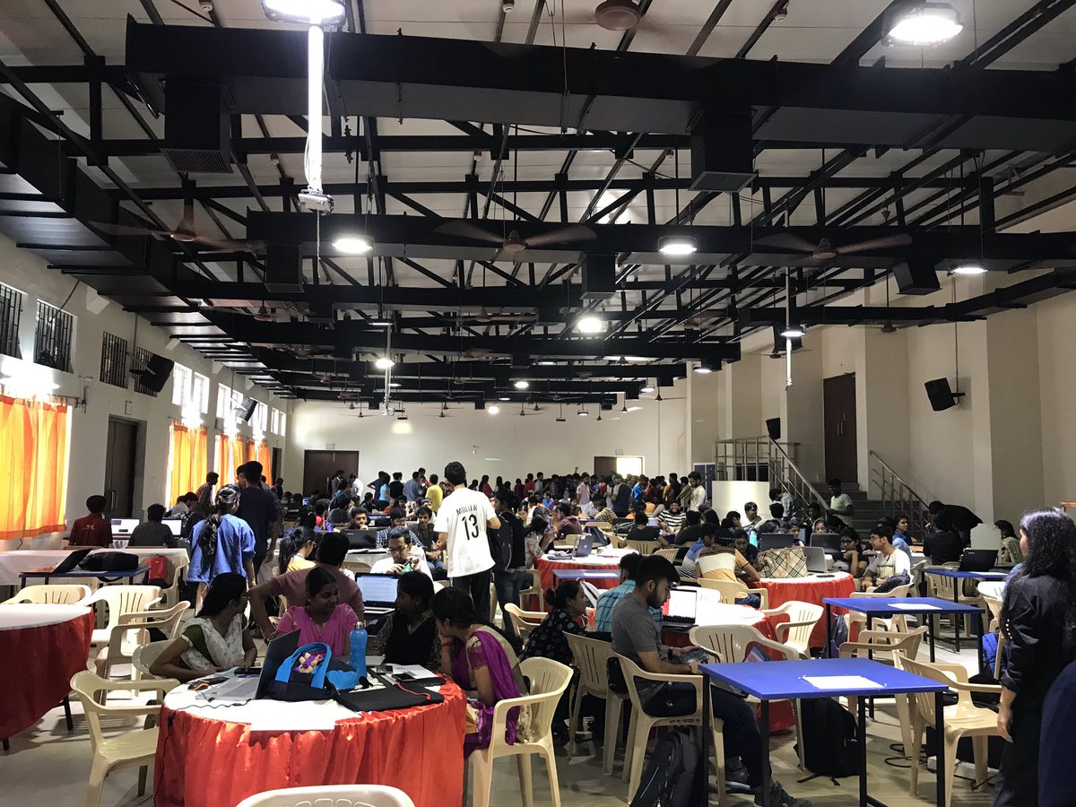 PremiumTrendz's tweet photo. Excited to be sharing about @LBRYio at the #hackertech event in #vitvellore #LBRY is all about #buidl and our product will and always speaks for itself. #blockchain #HackerTech18 #hackathon #decentralise #crypto #bitcoin #cryptocurrency https://t.co/GMOa45OMCm