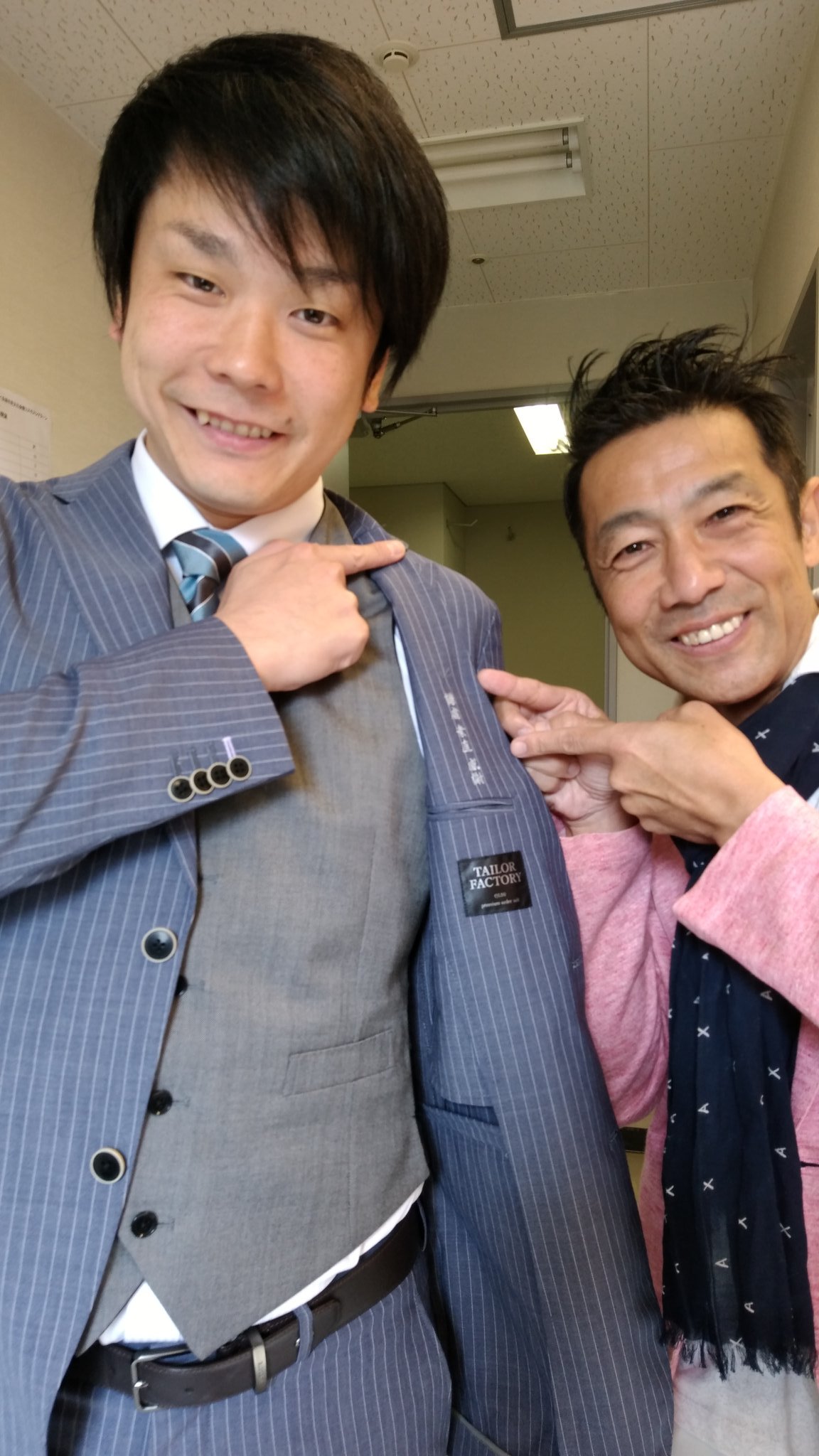 森脇健児 かまいたちの浜家君の衣裳の裏地にびっくり 素直 謙虚 感謝 T Co Ndmqqcc80z Twitter