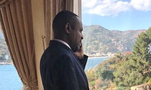 Electionsrdc1's tweet photo. Veuillez jetez un coup d'oeil sur le profil @Twitter de @SalomonKalonda pour tout savoir chaque jour sur le compte à rebours du timing de #Kabila au pouvoir en #RDC! Peuple Congolais; Restons mobiliser car les jours passent vite. @zoekabila @AmbHenriMova  @PatrickNkanga2! #TicTac https://t.co/e6IwnA4VII