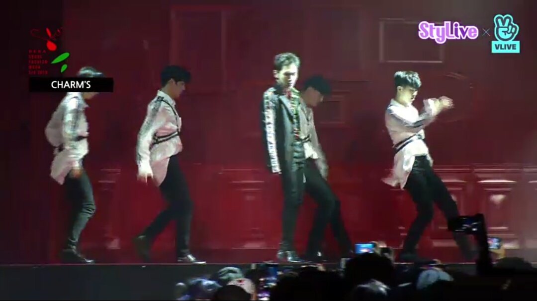 ming_holic's tweet photo. You saved the world with that song💔💔💔 and that fucking dance 😭😭😭😭😭😭😭😭😭 #KeySolo https://t.co/GlsMG9yrSR