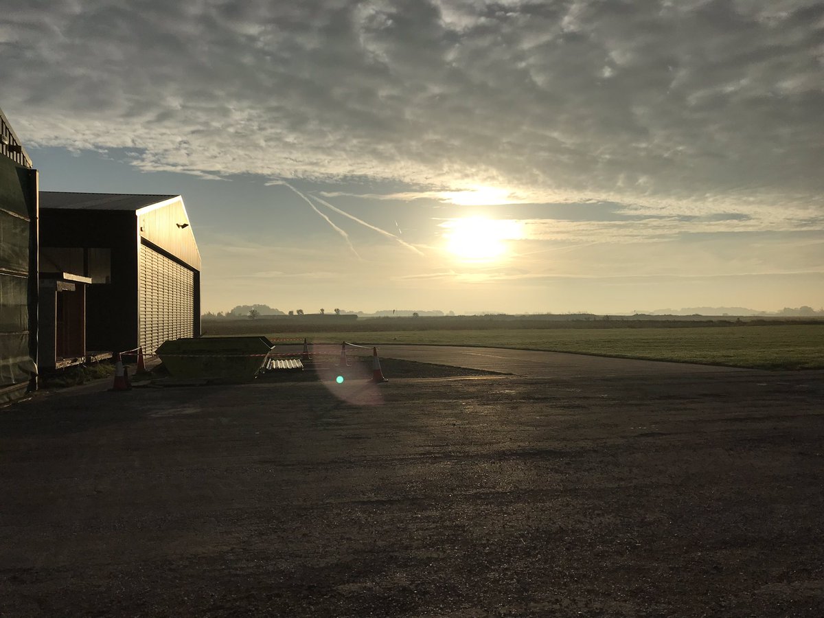SteveRich228's tweet photo. @A_N_Events today’s the day! I’m waiting to jump into that sky up there! Eek! https://t.co/aH34Ztb2bg https://t.co/OVoHeA4L9A