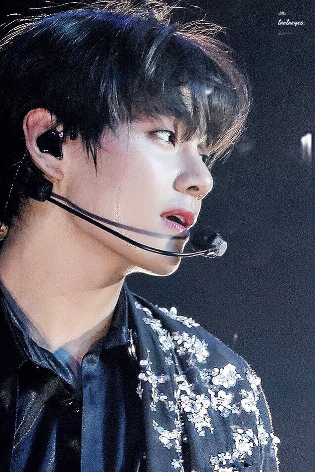 noturdia's tweet image. เห็นทู้ที่​ topstarnews ตั้งว่าไรนะ​ วิชวลสามเหลี่ยมเบอร์มิวดาแห่งบังทันช่ะ​ เนี่ย มันใช่เลย​ น้องแทออกหล่อคมๆโครงหน้าเด่น​ พี่จินหล่อออร่าแบบมองร้อยเมตรก้รู้ว่าหล่อ​ ส่วนน้องกุกสำหรับนี่หล่อแบบพูดไม่ถูกอ่ะ​ แต่รู้ว่าหล่อ​ หยุดมองไม่ได้งี้​ ฮือ​ ใครบอกบังมีแต่คนหน้าเบ้าชั้นจะไปตี