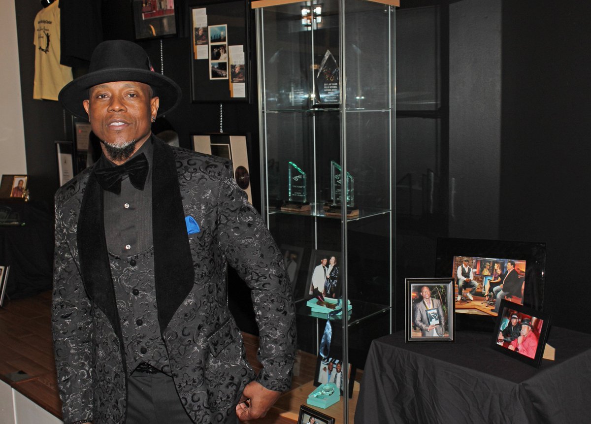 NCMHOF's tweet photo. Pics from the @NCMHOF #2018induction from photographer Daniel Coston
@IamCalvin @RoyalFam411 @DolphusRamseur @HoppersMusic @CDeanHopper @PBPS1 @gemtheatre @Kannapolis @VisitCabarrus https://t.co/5IpeMlvmI7