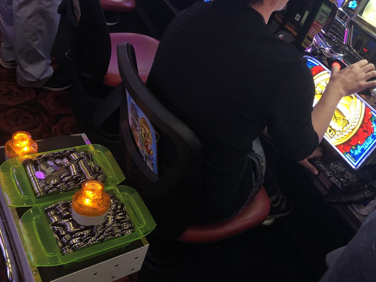 koretoma_'s tweet image. テキサス1000小倉店での人気機種、続いては沖ドキ‼️✨

沖ドキのコーナーの人達ランプ光ると教えてくれる優しい人ばっかりw💁‍♀️
出玉も撮らせて頂きました┏○ﾍﾟｺｯ
#TTK20
#天下一打闘会
#テキサス1000小倉店