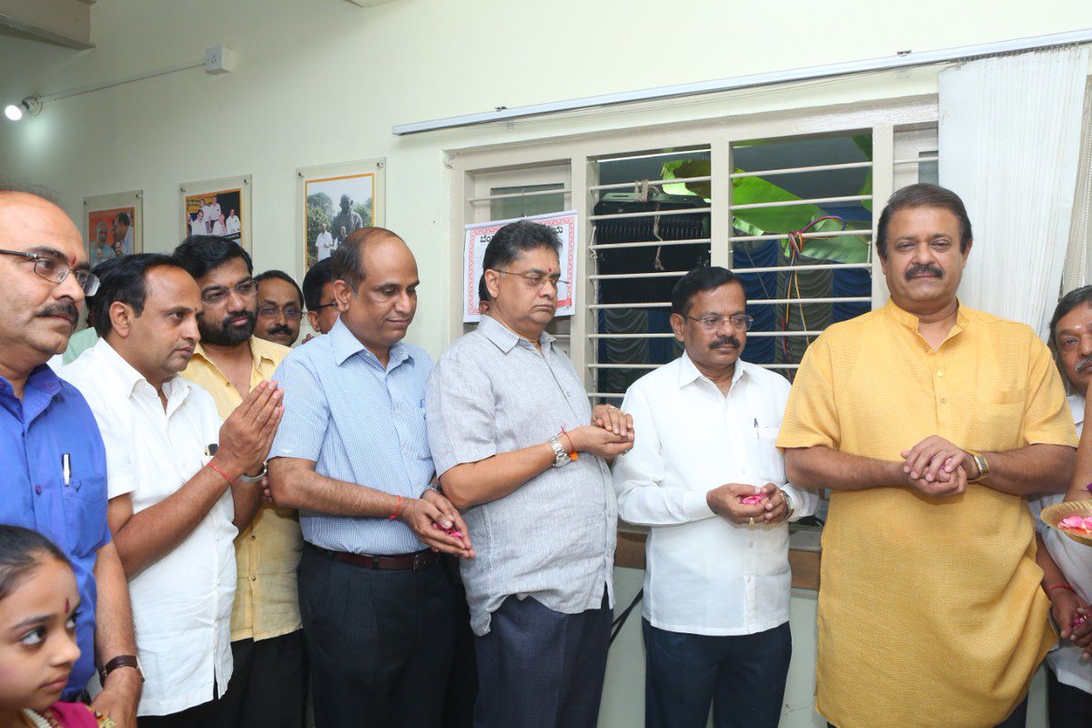 Ananthkumar tweet media