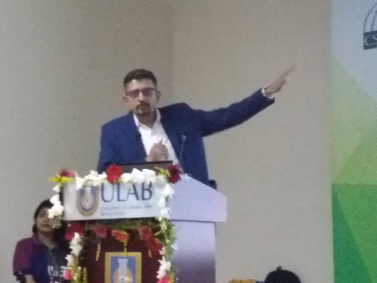 hmirfanullah's tweet photo. Dr. Bhaskar Bhatt of @isdimumbai talks about the need for a shift from product #innovation to adaptive #system innovation to tackle #ClimateChange related issues. #csd2018 #SDG #Recycle #EarlyWarning #CarbonFootprint #EWaste https://t.co/irzEIYi2s2