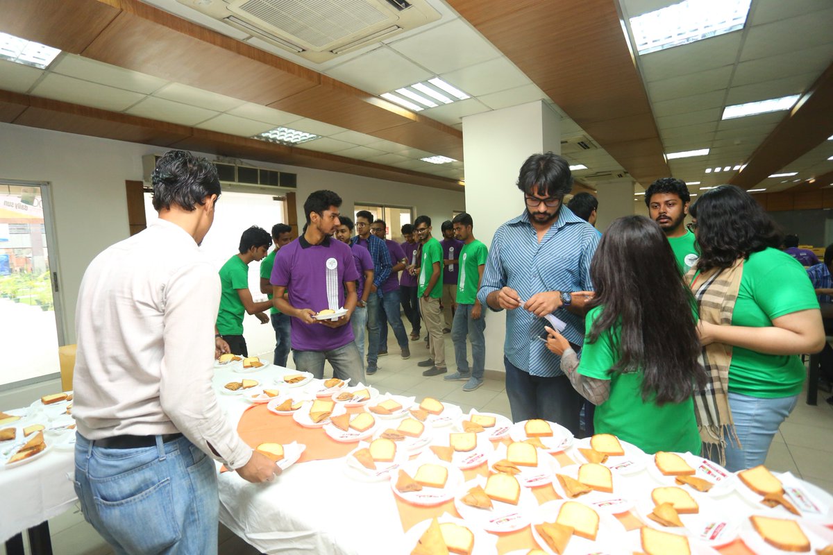 BASISBD's tweet photo. Food-a-Thon of @NASA Space Apps Challenge 2018!

#Space_Apps_Challenge!
#NASA_Space_Apps_Challenge_Bangladesh https://t.co/ARge8Xuvly